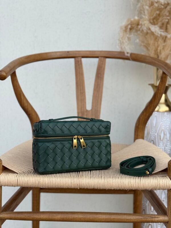 BOTTEGA