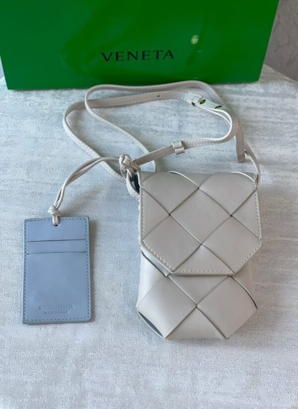 BOTTEGA
