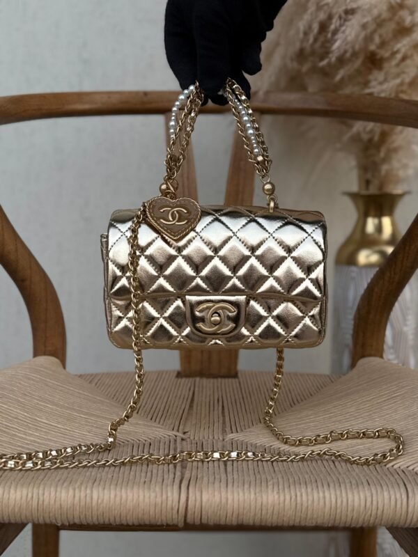 CHANEL
