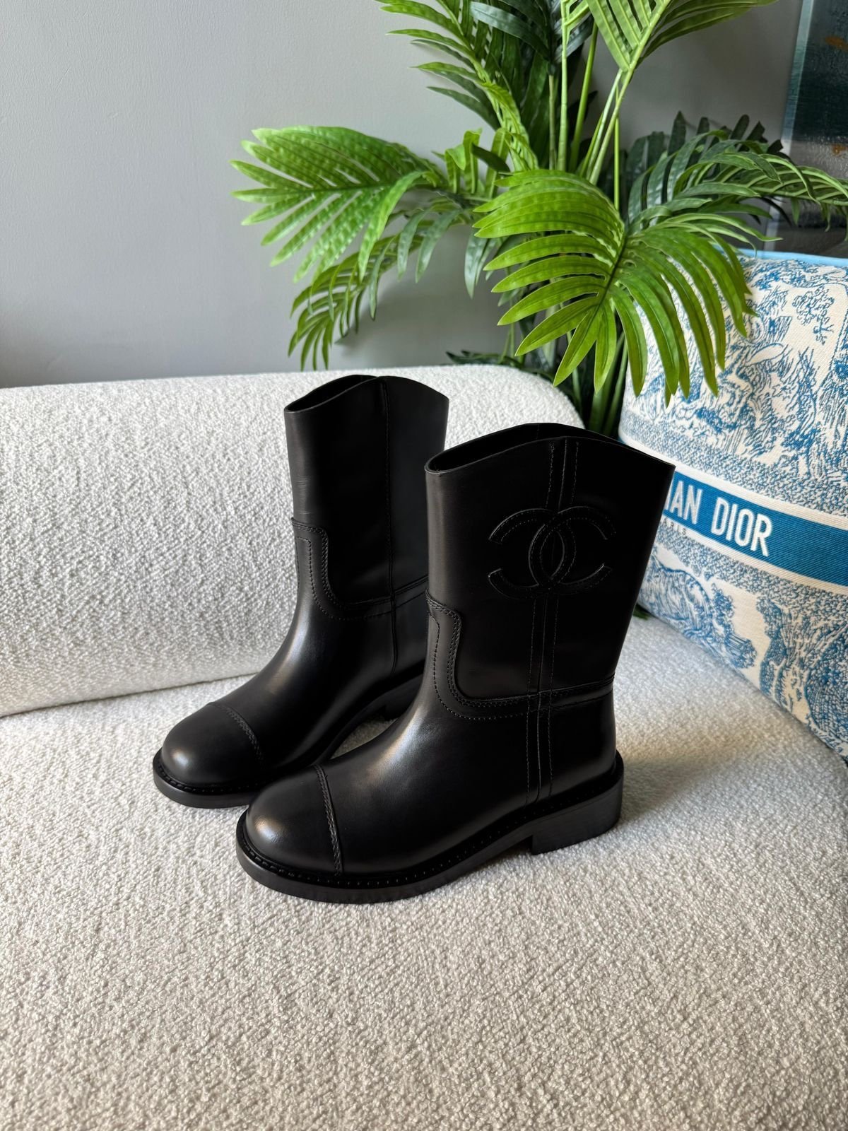 CHANEL