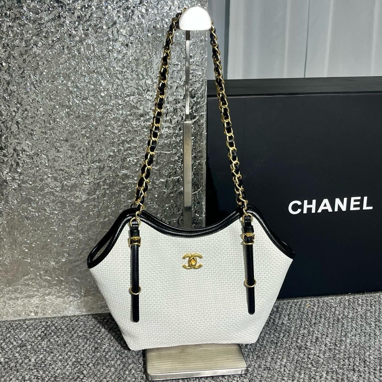 CHANEL
