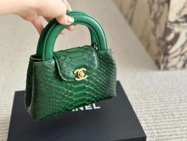 CHANEL
