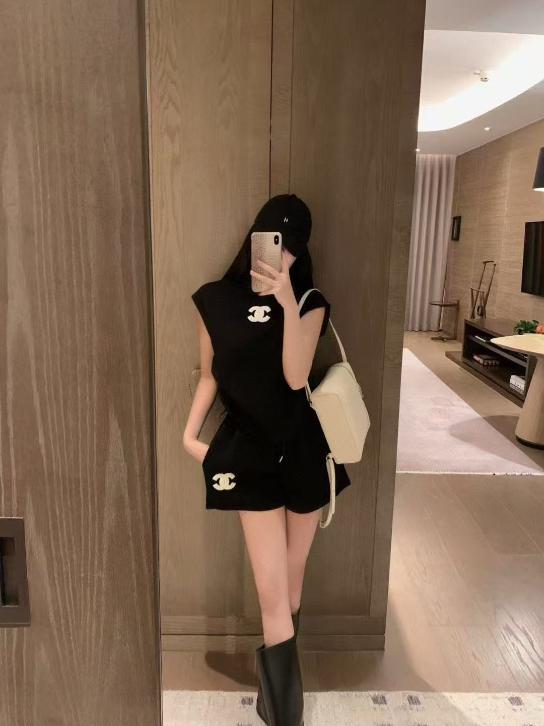 CHANEL