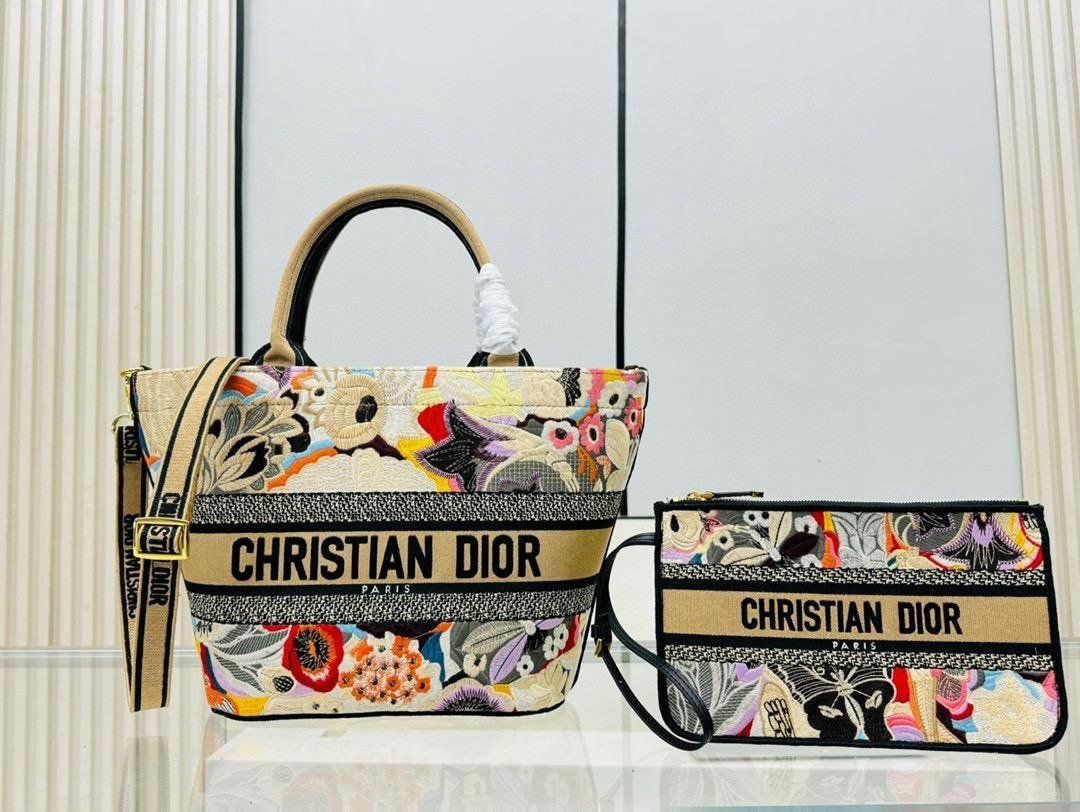 CHRISTIAN DIOR CHAPEAU BASKET BAG