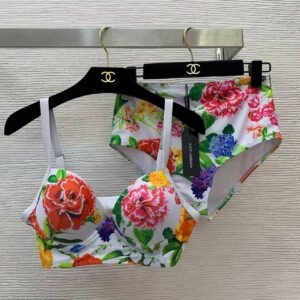D & G