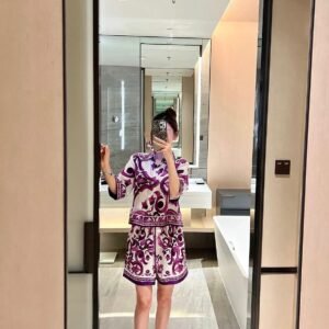D & G