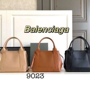 Design debossed-logo leather tote bag - Dubai Fashion LUX