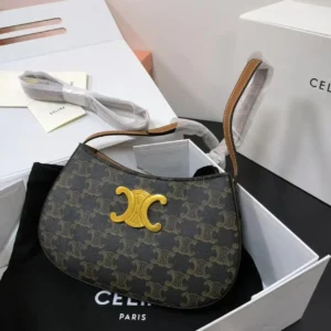 Design MEDIUM TILLY BAG IN SHINY CALFSKIN BLACK - Dubai Fashion LUX