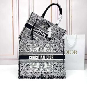 Design Small Book Tote - Dubai Fashion LUX