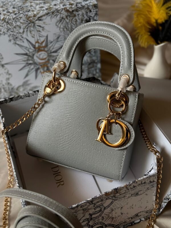 DIOR 17 CM