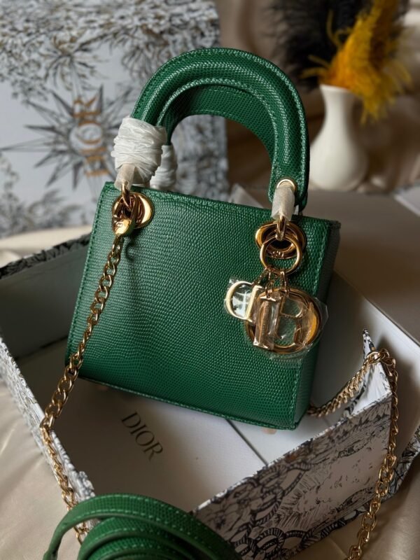 DIOR 17 CM