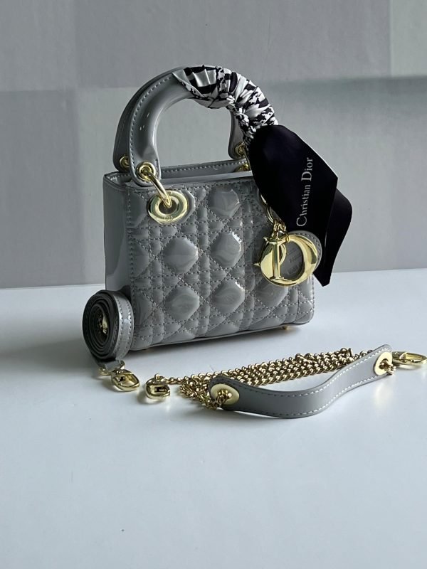 DIOR 17 CM