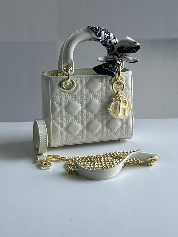 DIOR 17 CM