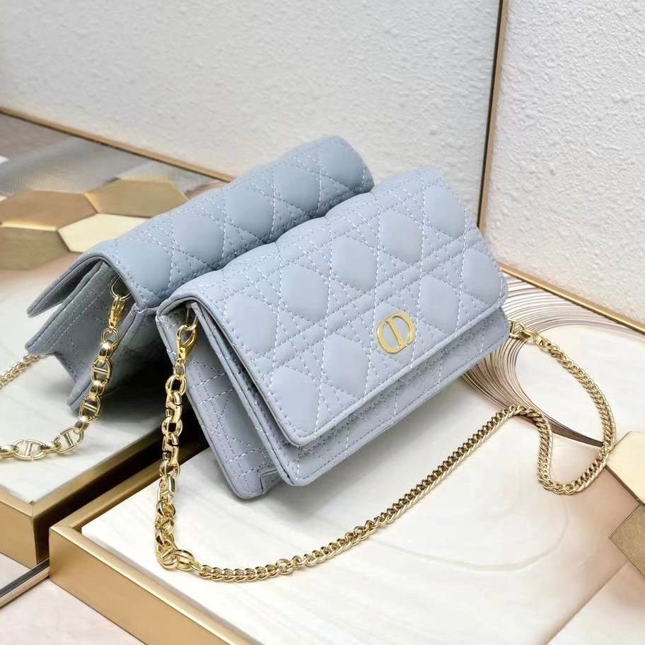 DIOR