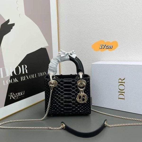 DIOR