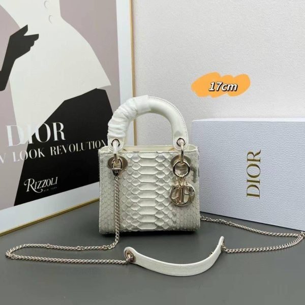 DIOR