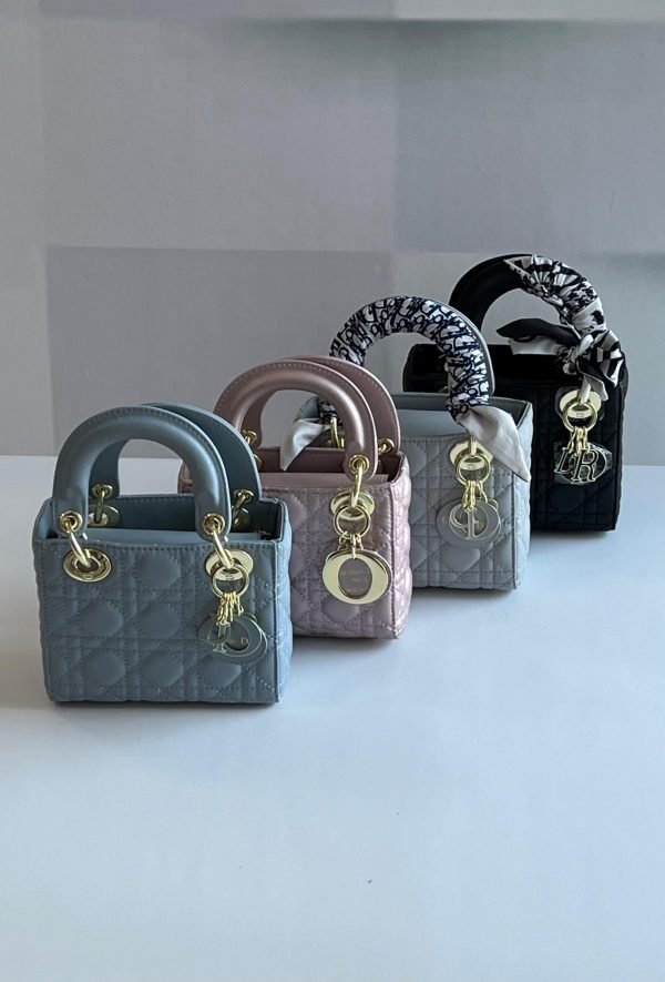 DIOR