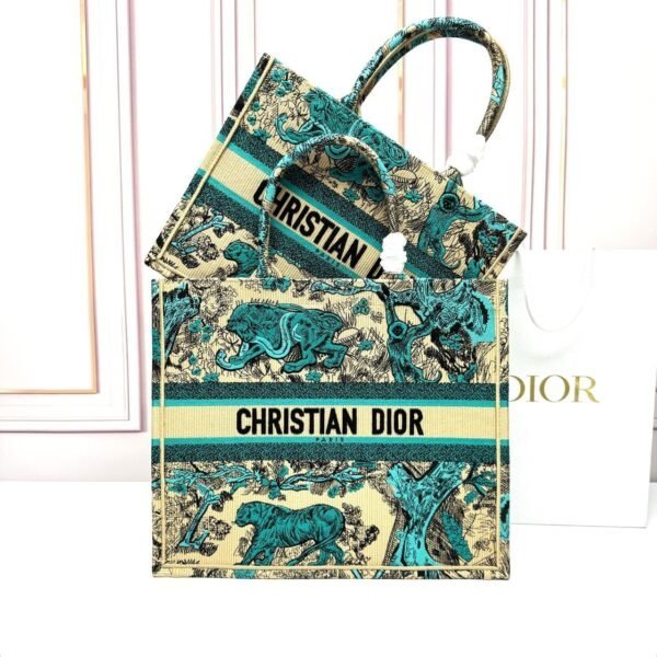 DIOR