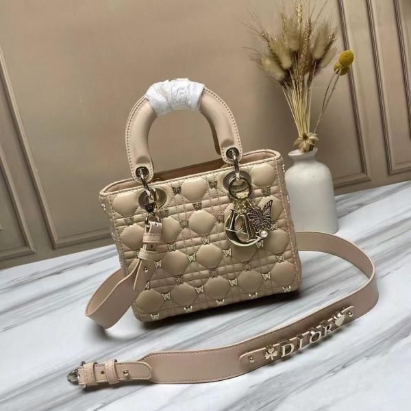 DIOR