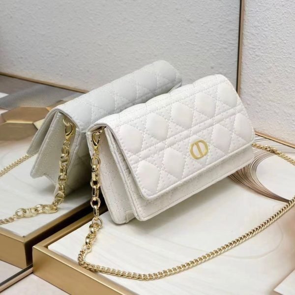 DIOR