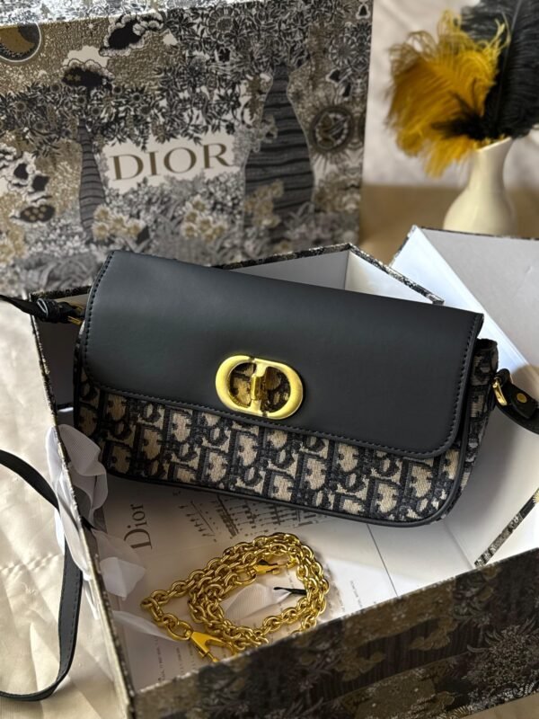 DIOR