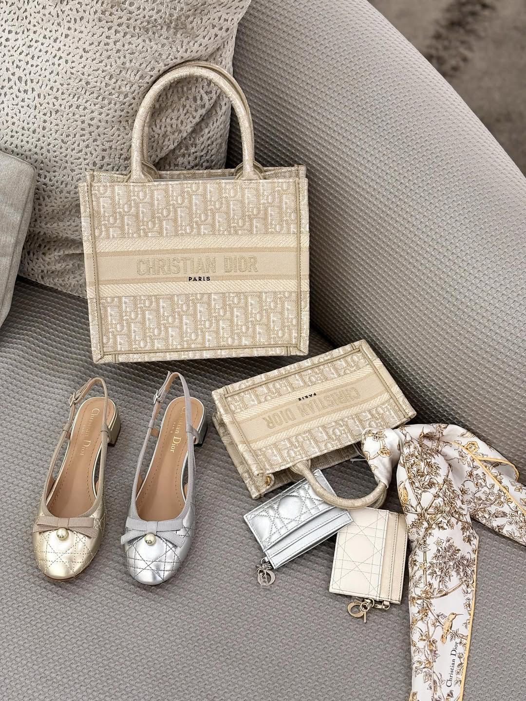 DIOR