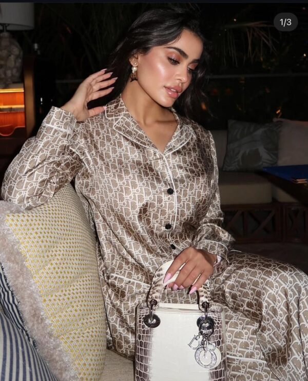 DIOR