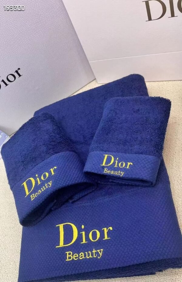 DIOR