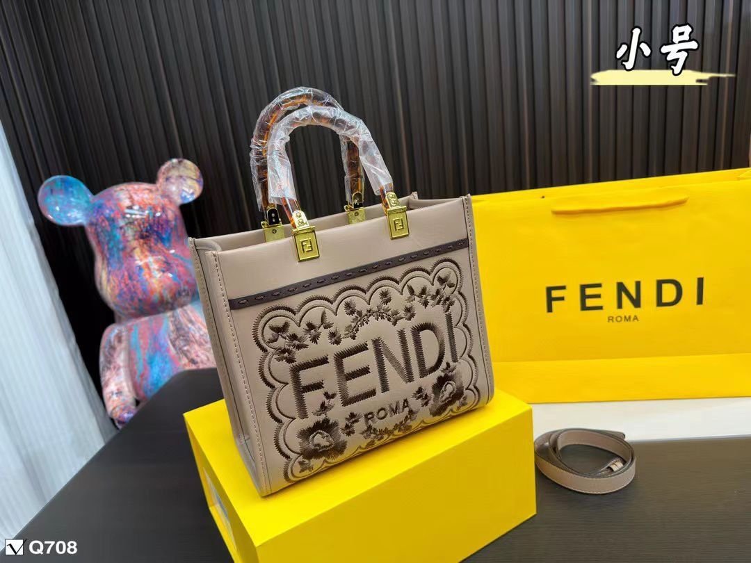 FENDI 25 CM