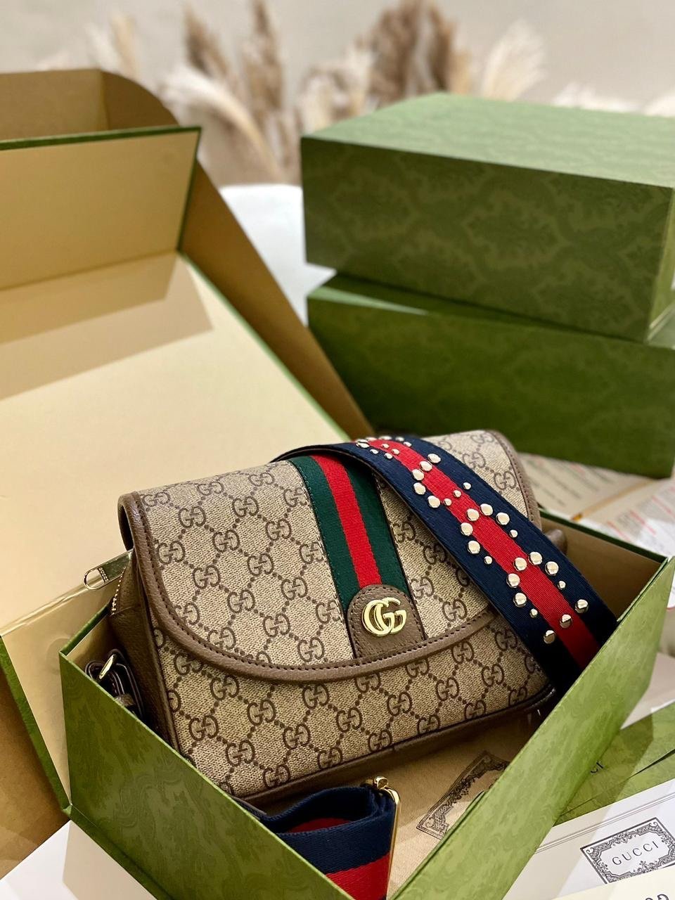 GUCCI