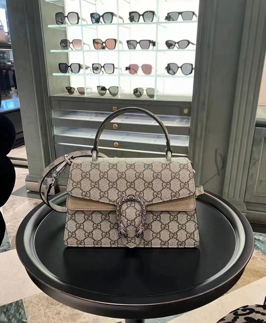 GUCCI