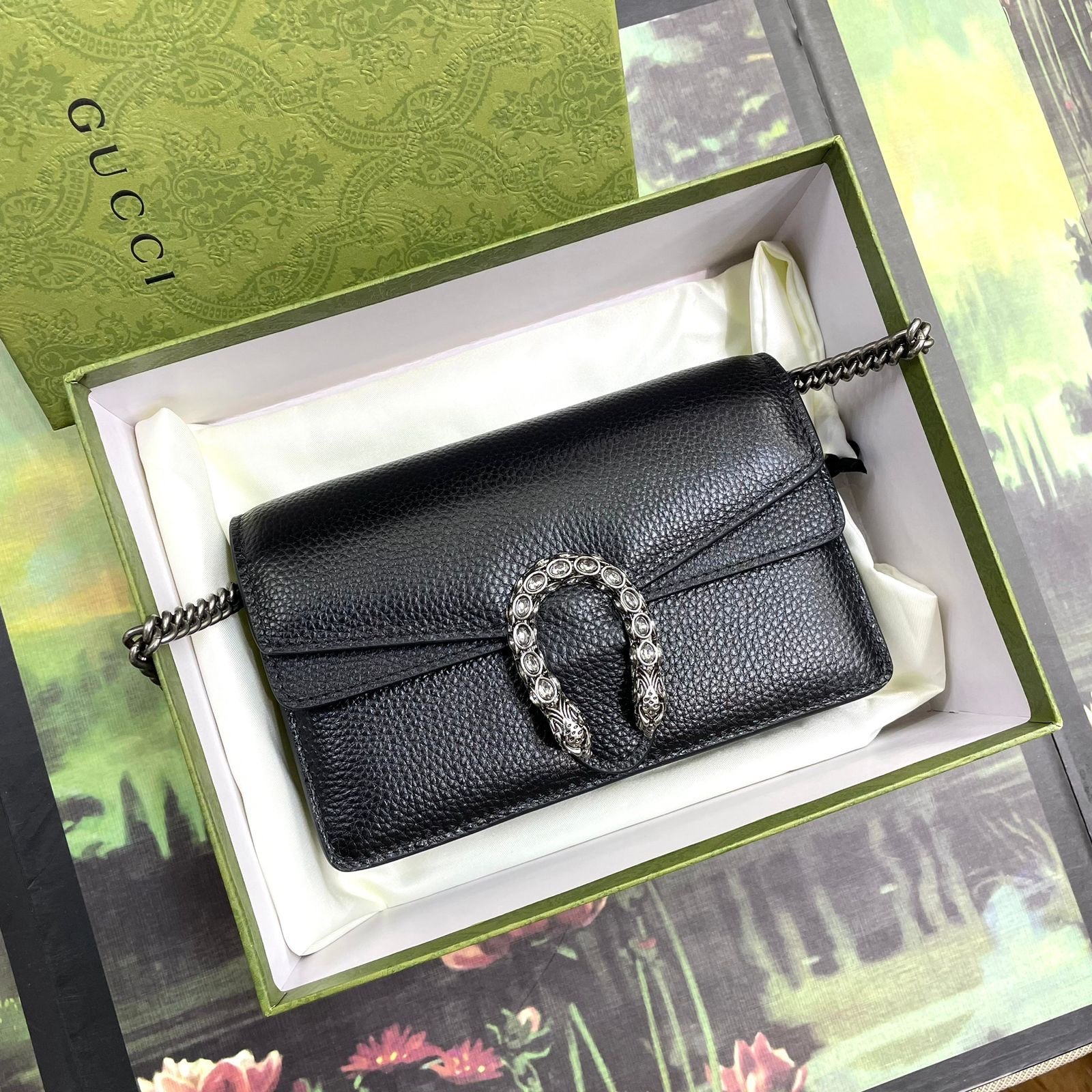 GUCCI