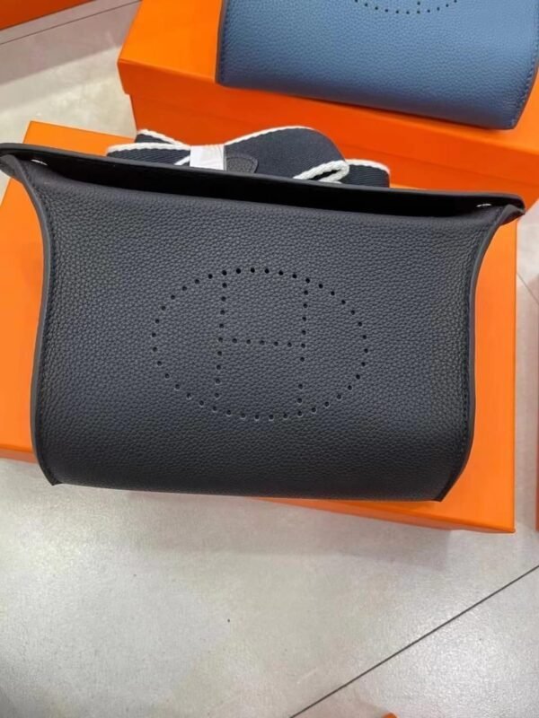 HERMES