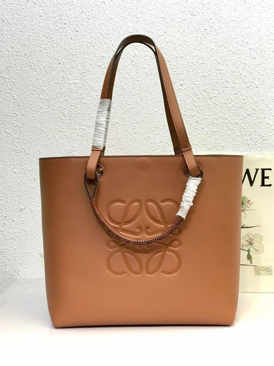 L OE WE Women Small Classic Calfskin Bag – Super Master Quality Luxury Handbag