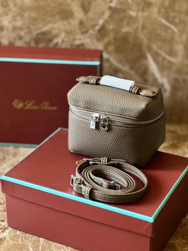 LORO PIANA