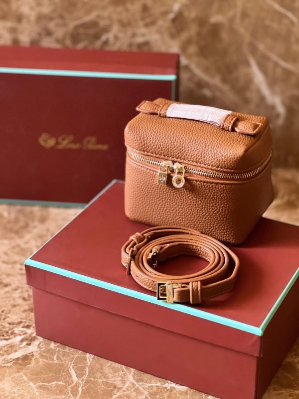 LORO PIANA