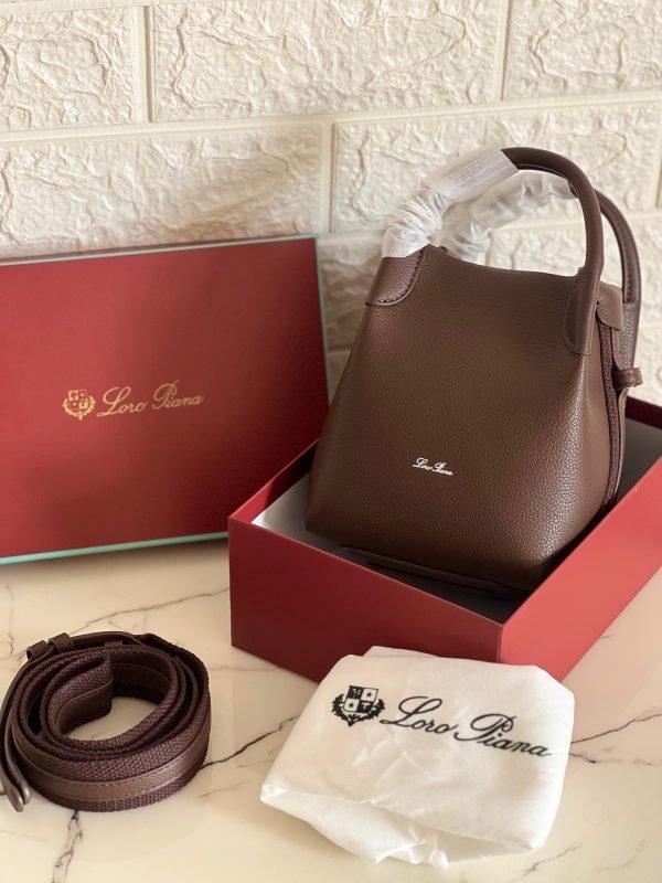 LORO PIANA