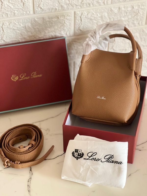 LORO PIANA