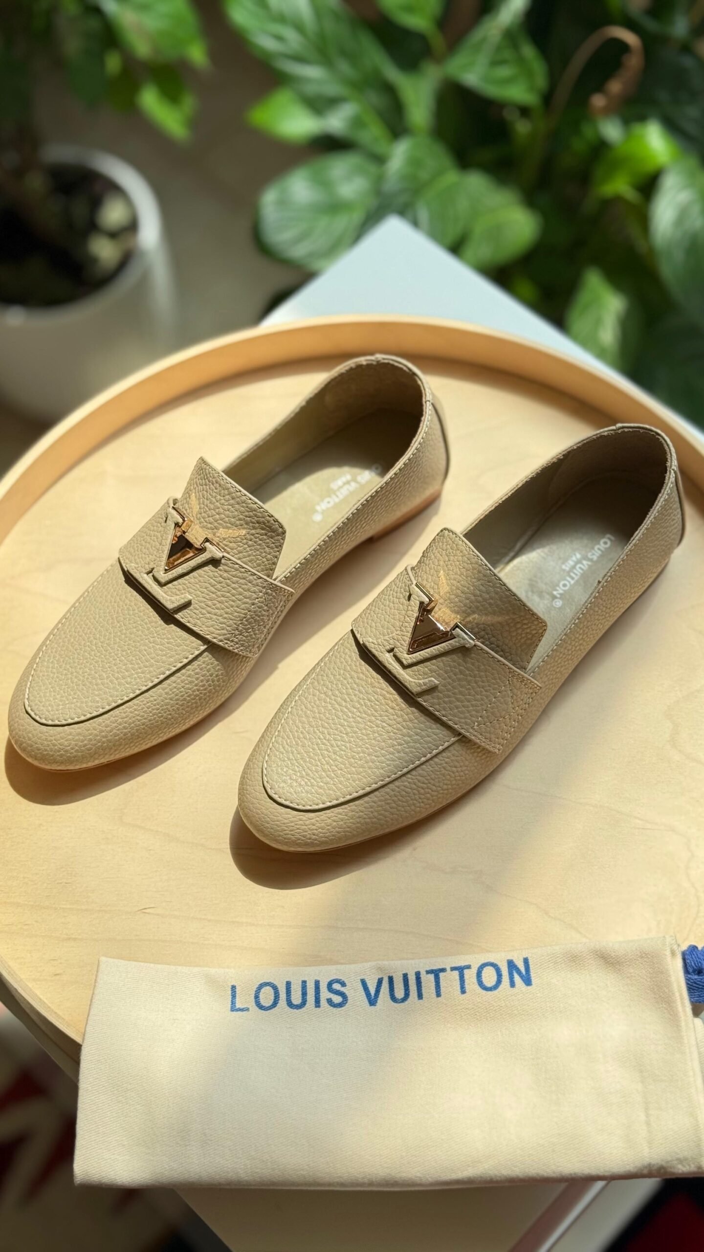 LOUIS VUITTON
