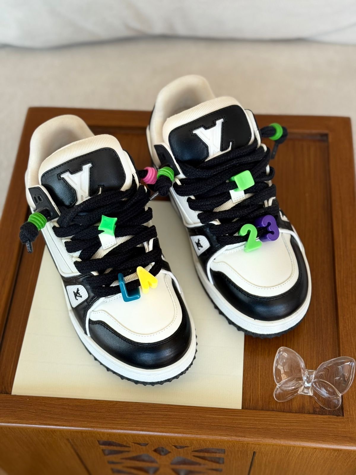 LOUIS VUITTON
