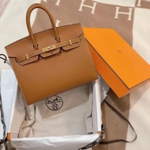 Menthe Birkin - Dubai Fashion LUX