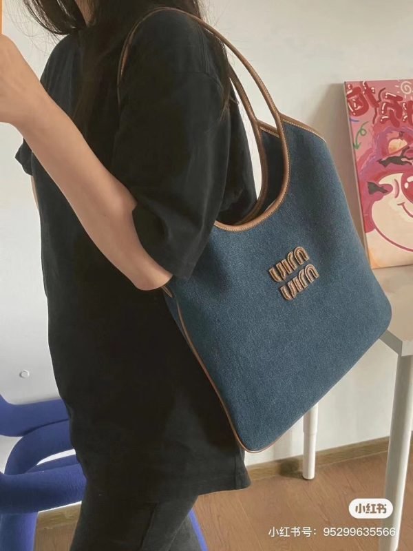 MIU MIU