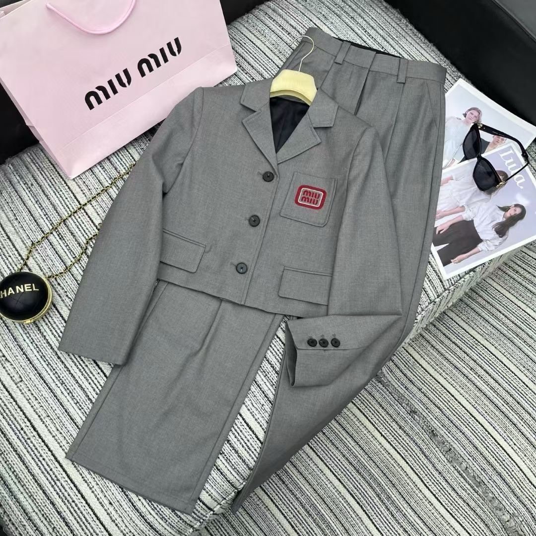 MIU MIU