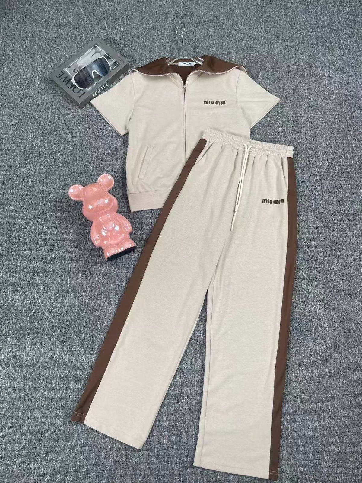 MIU MIU