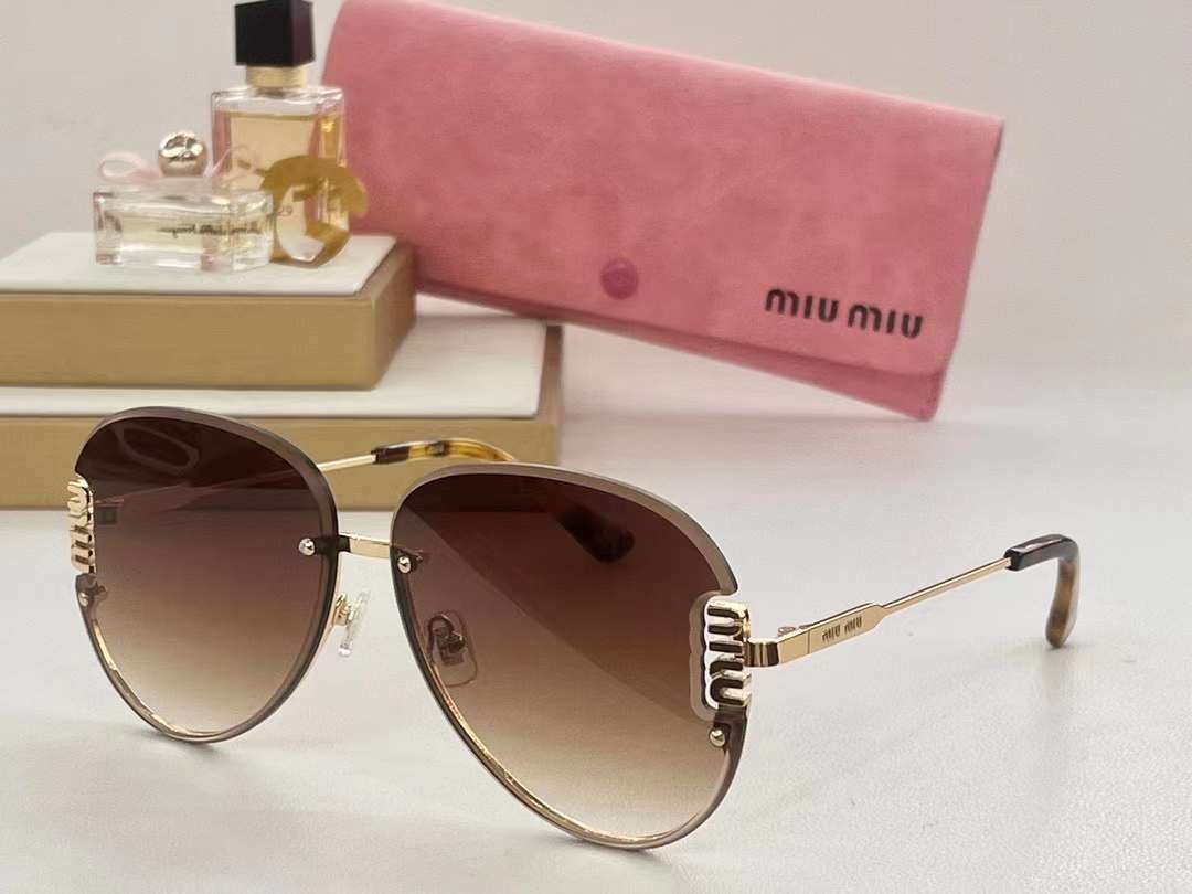 MIU MIU