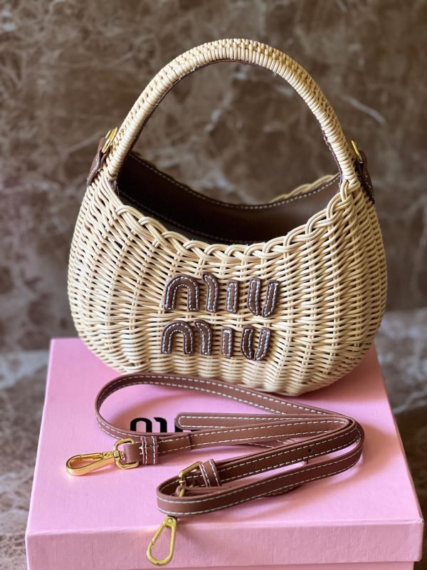 MIU MIU
