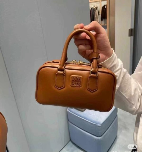 MIU MIU