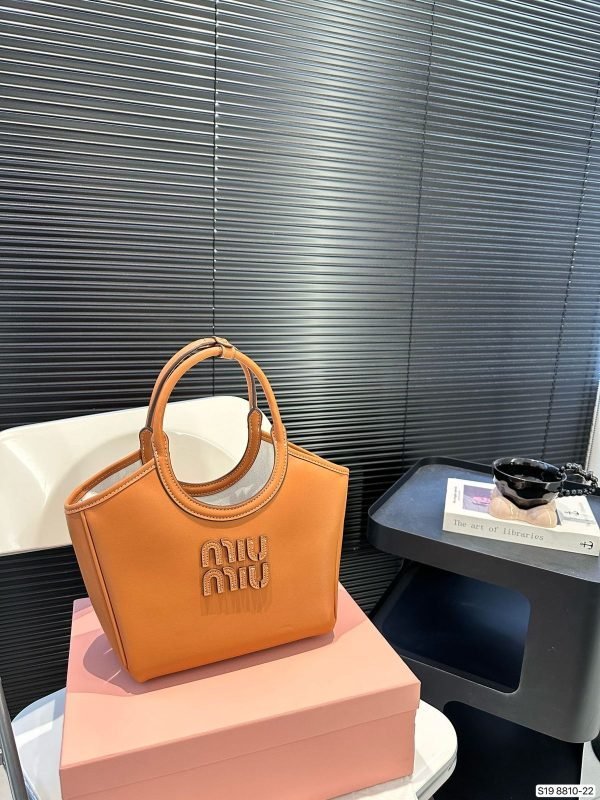 MIU MIU