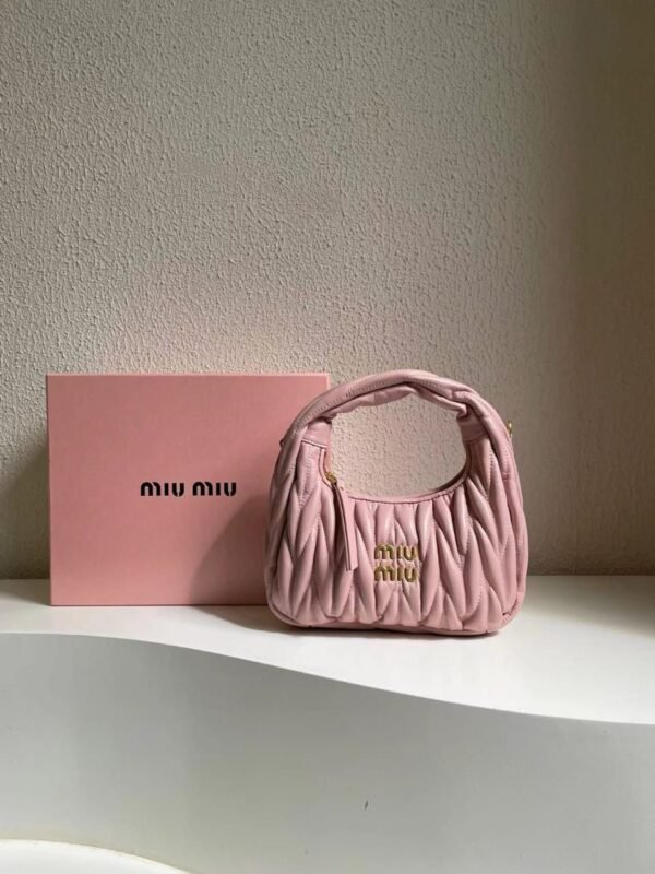 MIU MIU