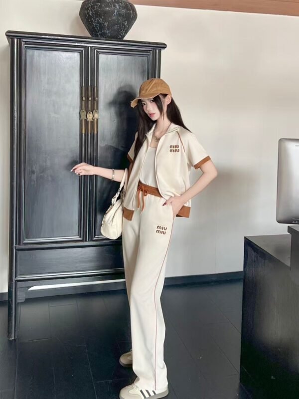 MIU MIU
